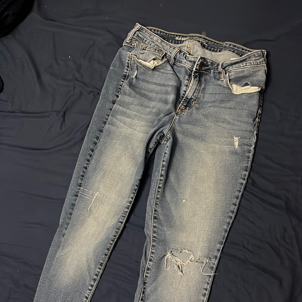 Size 12 Old Navy ripped skinny jeans